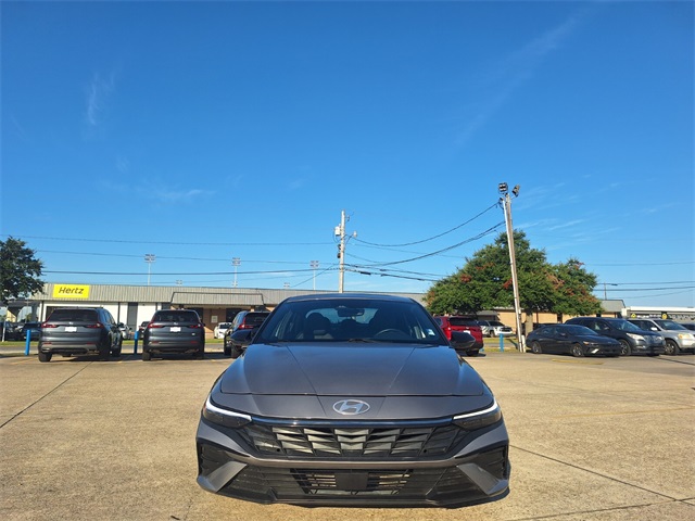 2024 Hyundai Elantra N Line photo 8