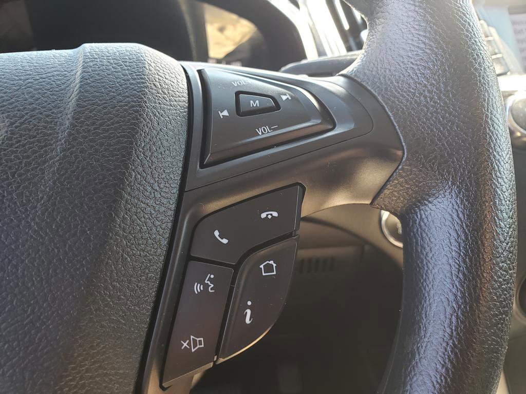 2019 Ford Edge SE photo 22
