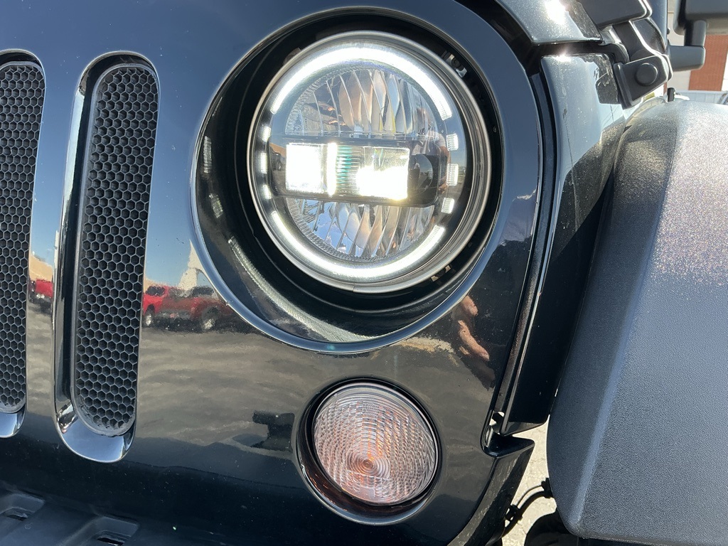2018 Jeep Wrangler Unlimited Sport photo 11
