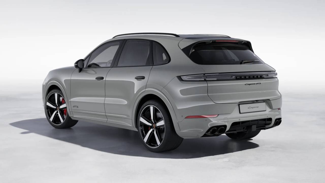 2026 Porsche Cayenne GTS photo 3