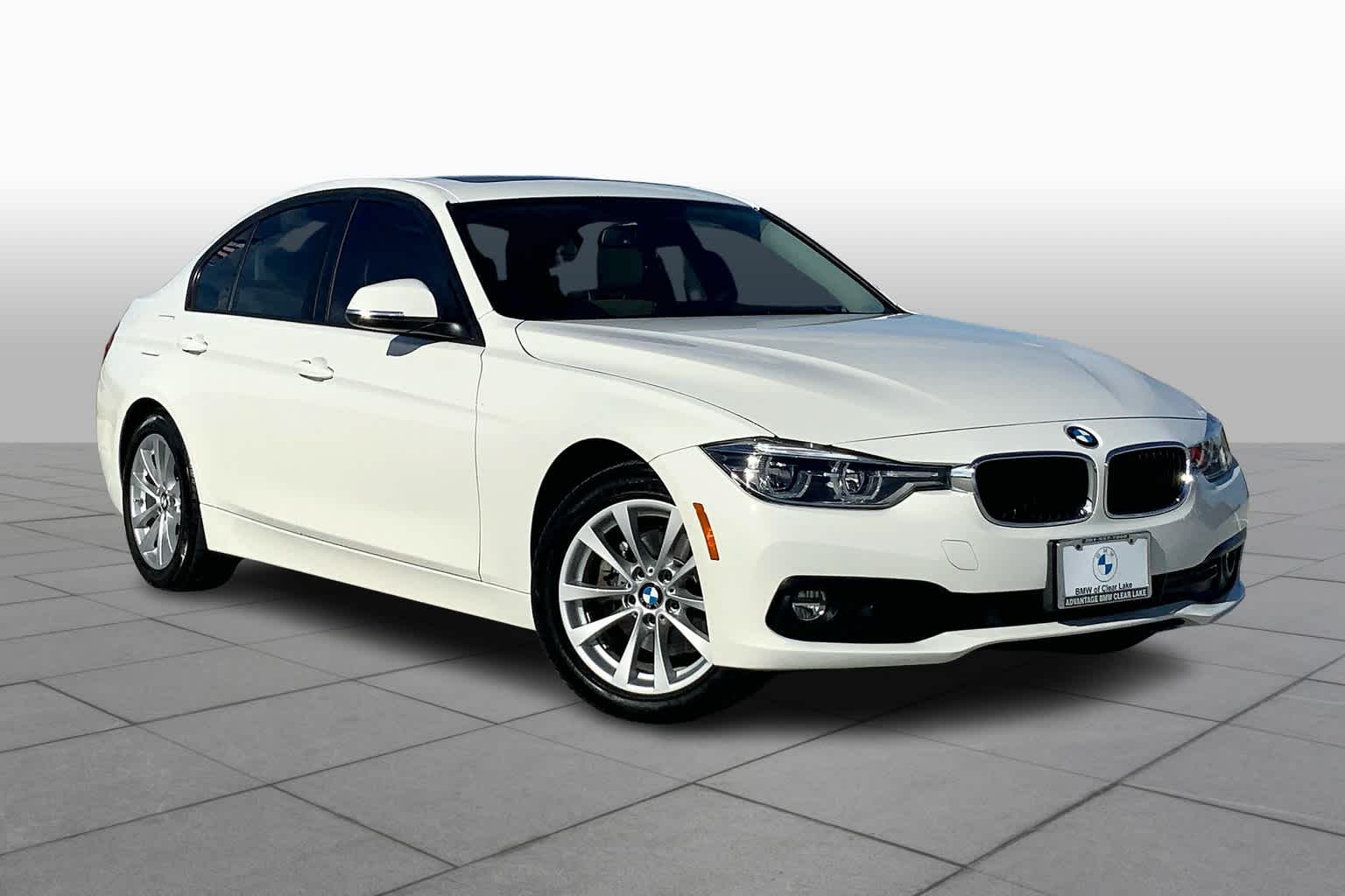 2018 Bmw 320i Sedan photo 2