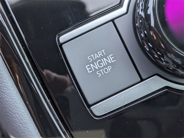 2025 Volkswagen Tiguan SEL R-Line Black photo 25