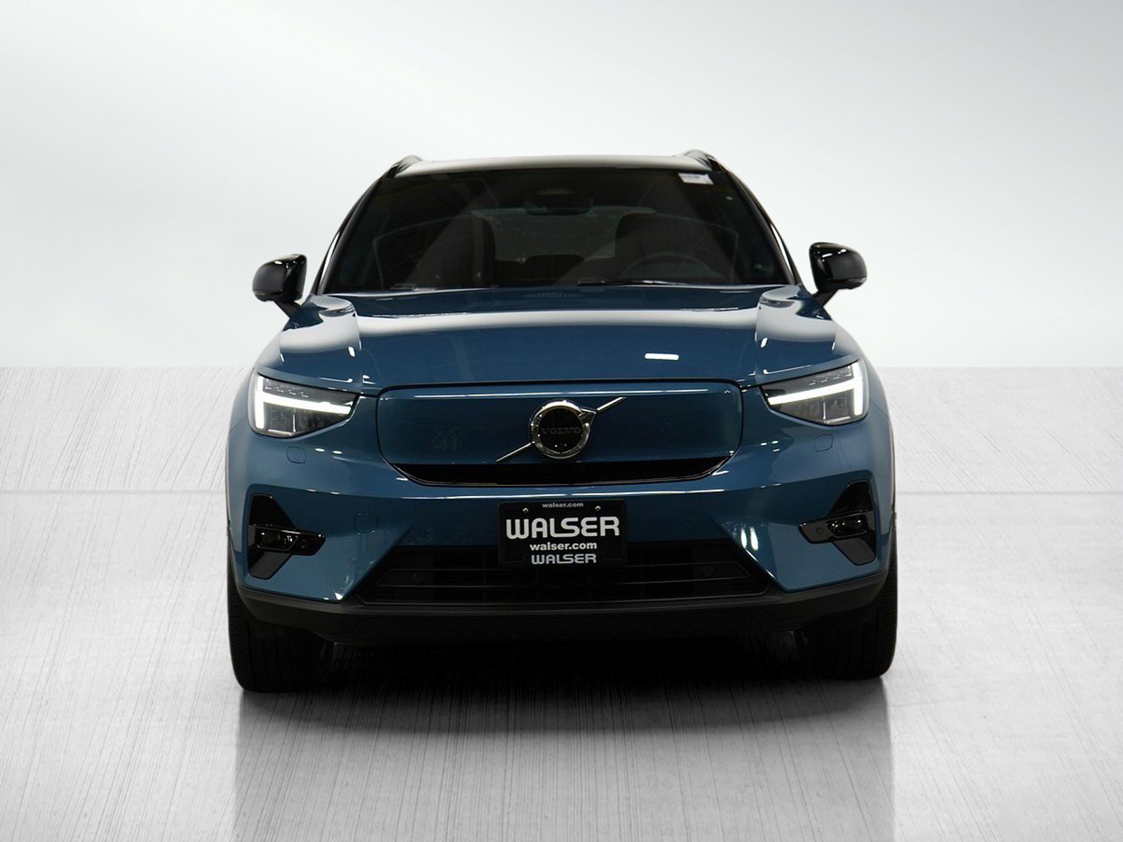 2023 Volvo XC40 Recharge Twin Plus photo 8