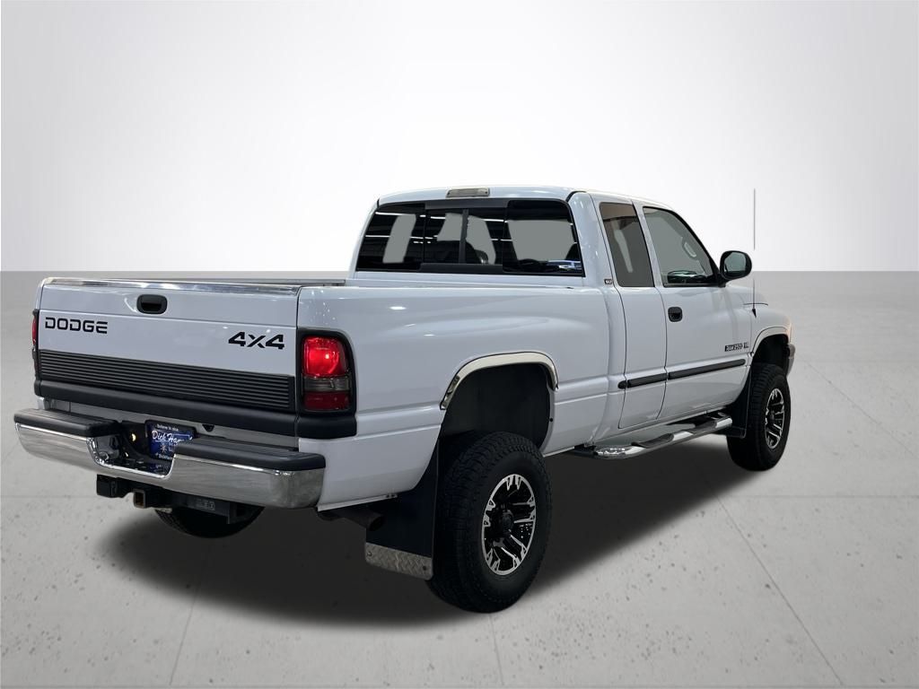 2000 Dodge Ram SLT photo 9