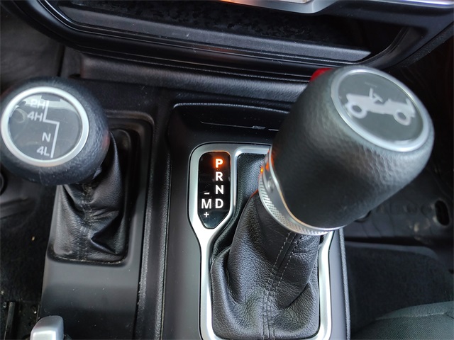 2020 Jeep Wrangler Sport S photo 24