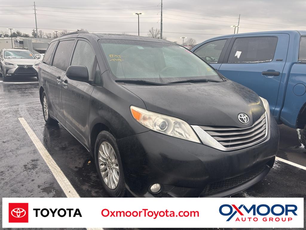 2012 Toyota Sienna XLE