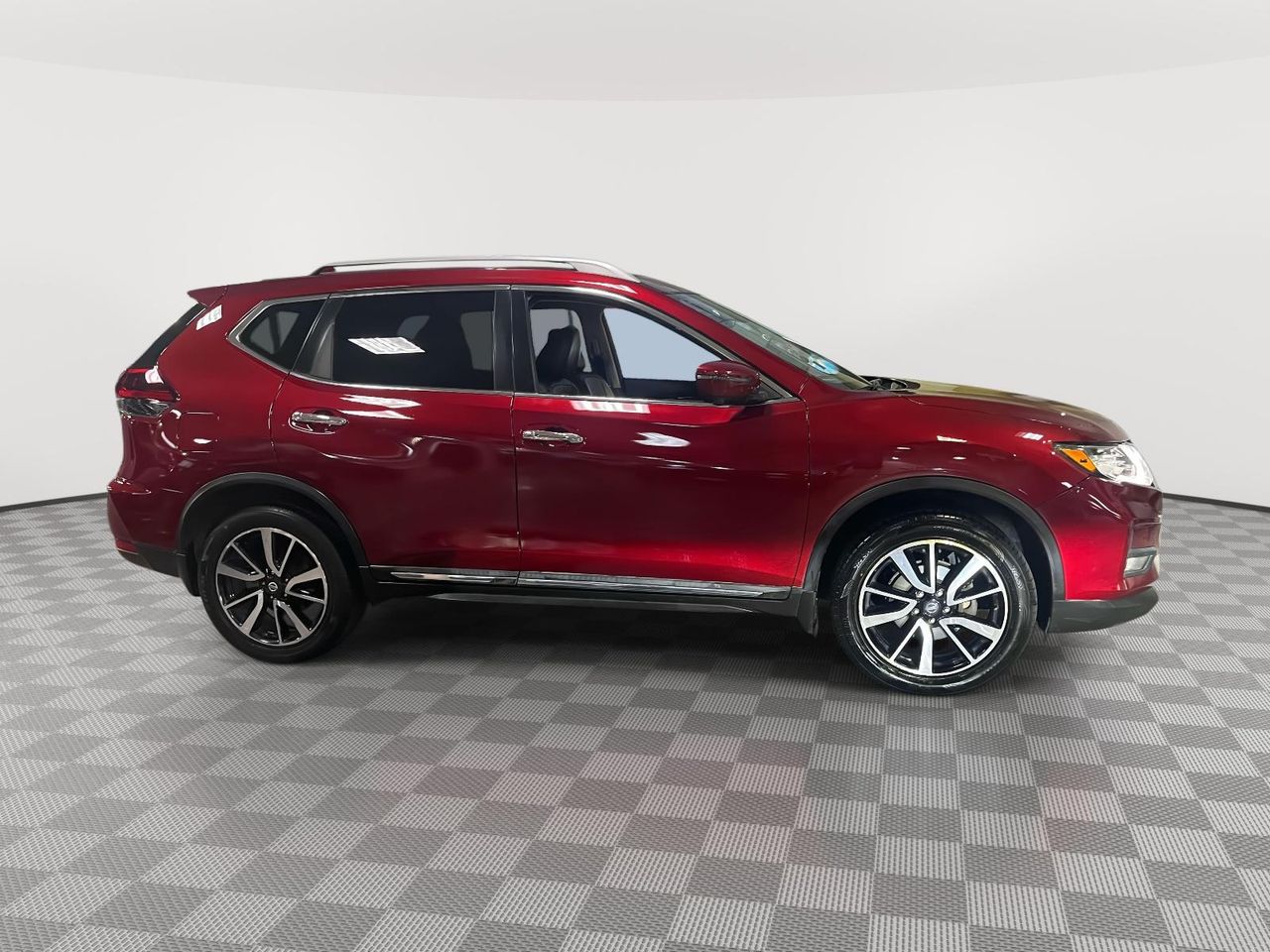 2019 Nissan Rogue SL photo 2