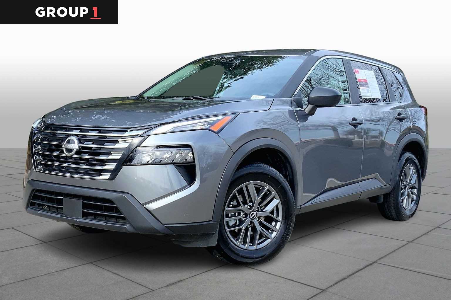 2024 Nissan Rogue S's photo