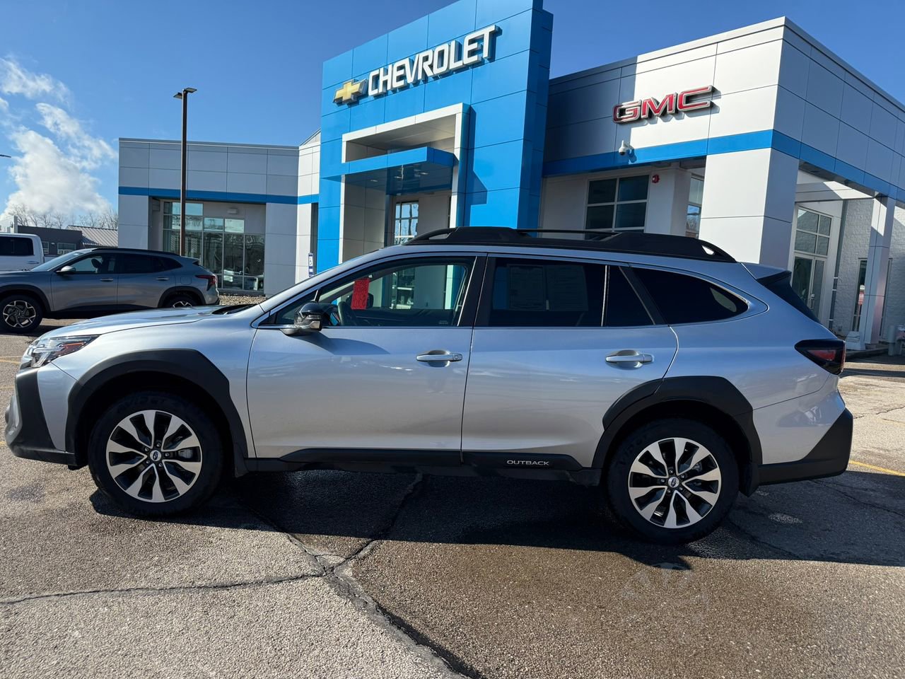 2025 Subaru Outback Limited photo 3