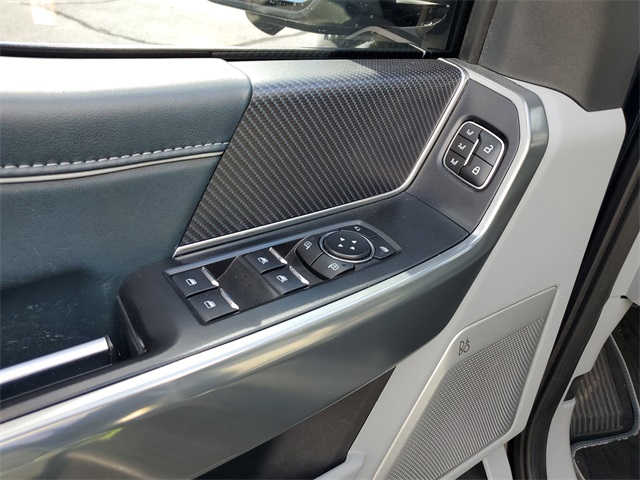 2023 Ford F-150 Limited photo 11
