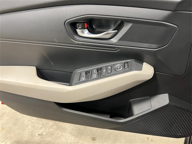 2025 Honda Accord LX photo 11