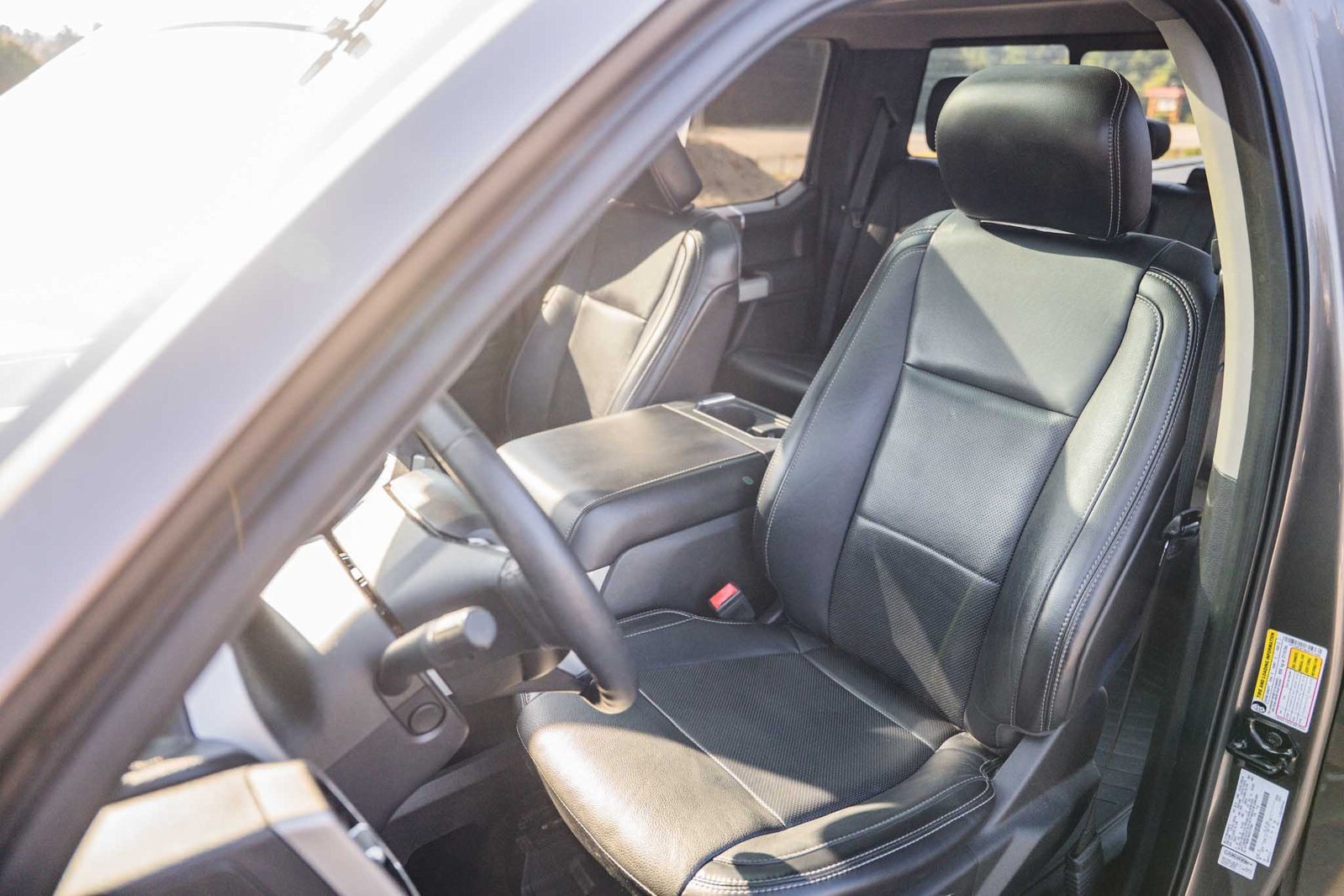 2019 Ford F-250 Lariat photo 19