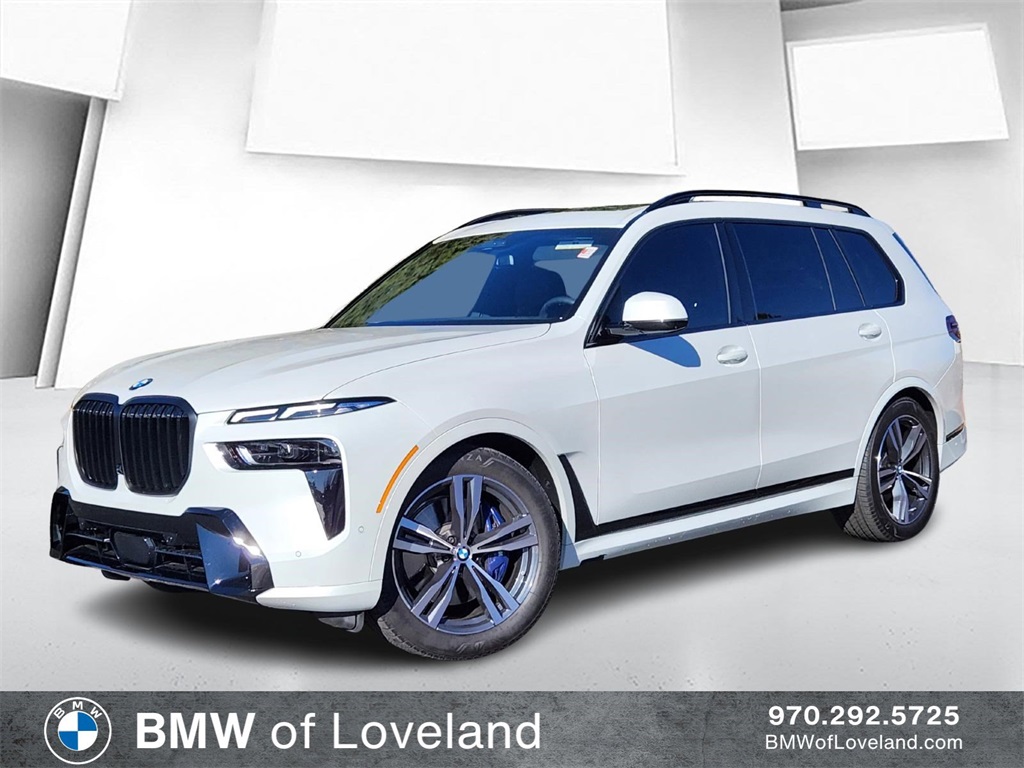 2025 BMW X7 40i