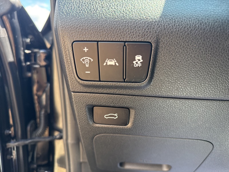 2021 Kia K5 EX photo 23