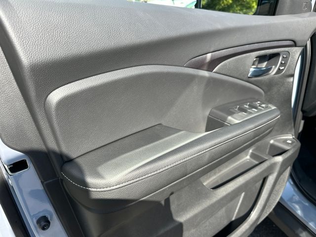2026 Honda Ridgeline RTL photo 10