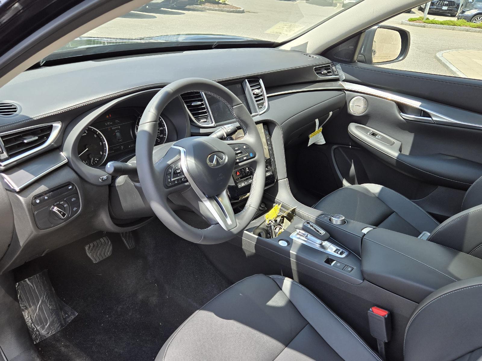 2025 Infiniti QX50 Luxe photo 4