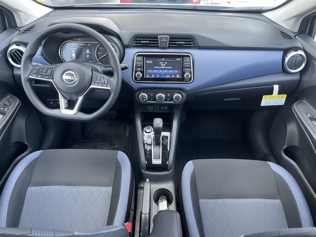 2025 Nissan Versa SV photo 13