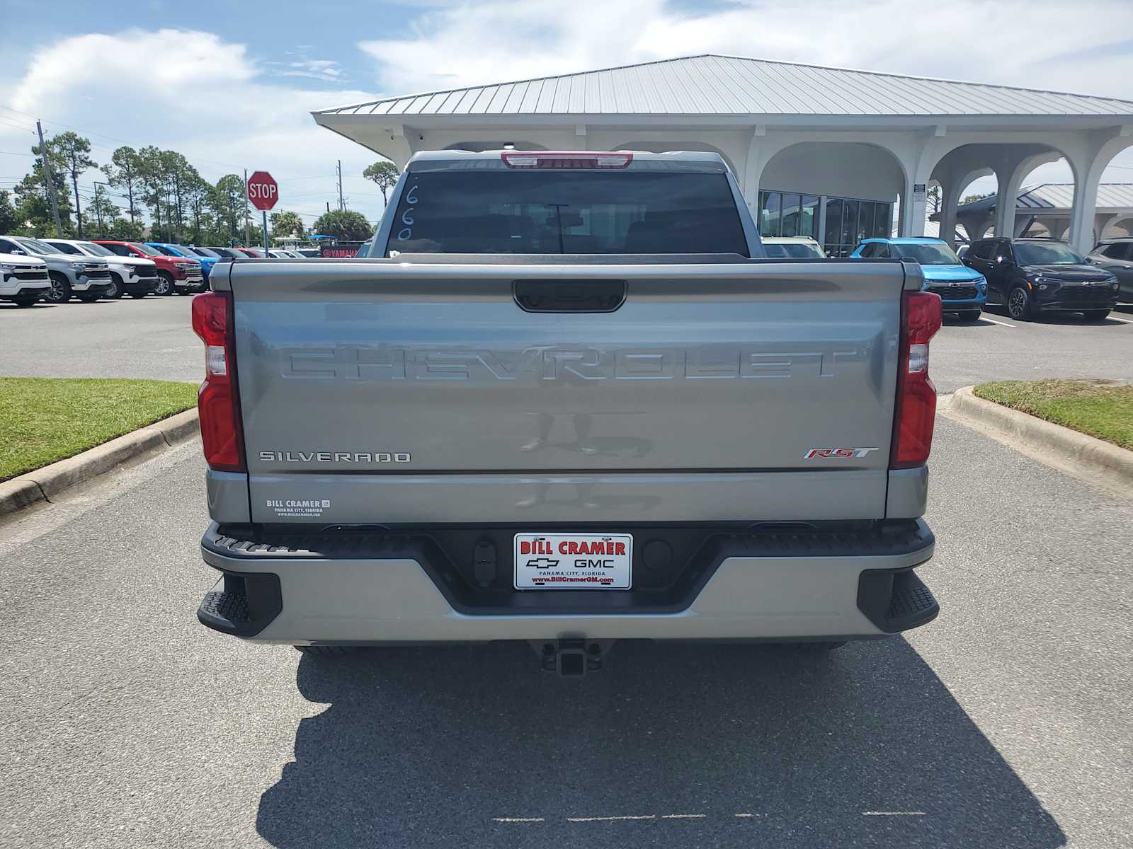 2025 Chevrolet Silverado 1500 RST photo 4