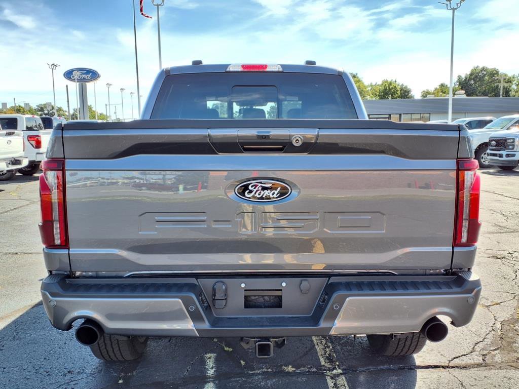 2025 Ford F-150 Lariat photo 8