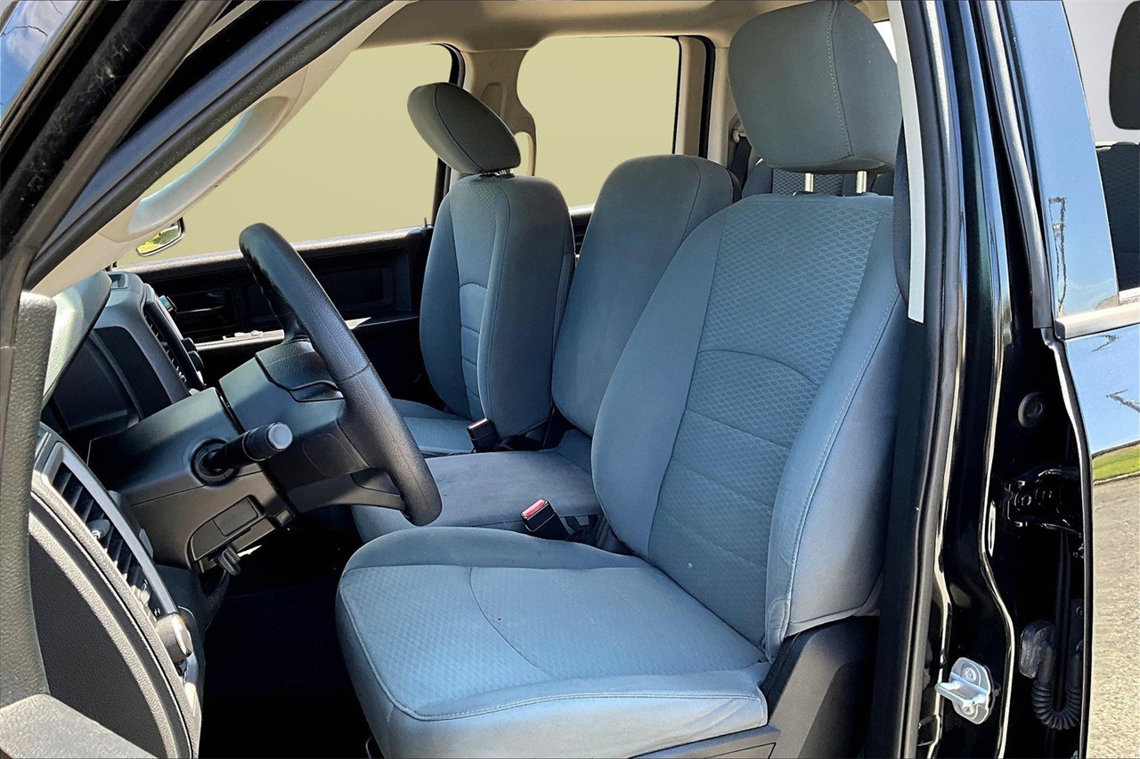 2017 Ram 1500 Express photo 16