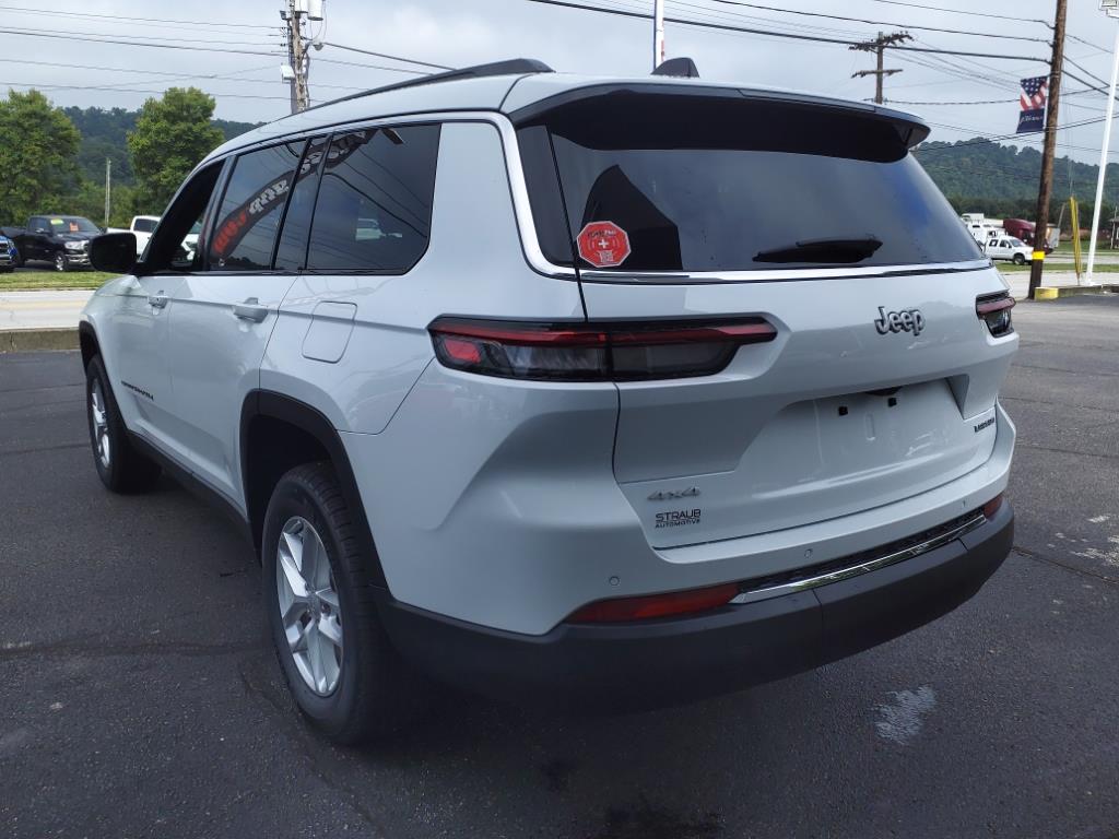 2024 Jeep Grand Cherokee Laredo X photo 3