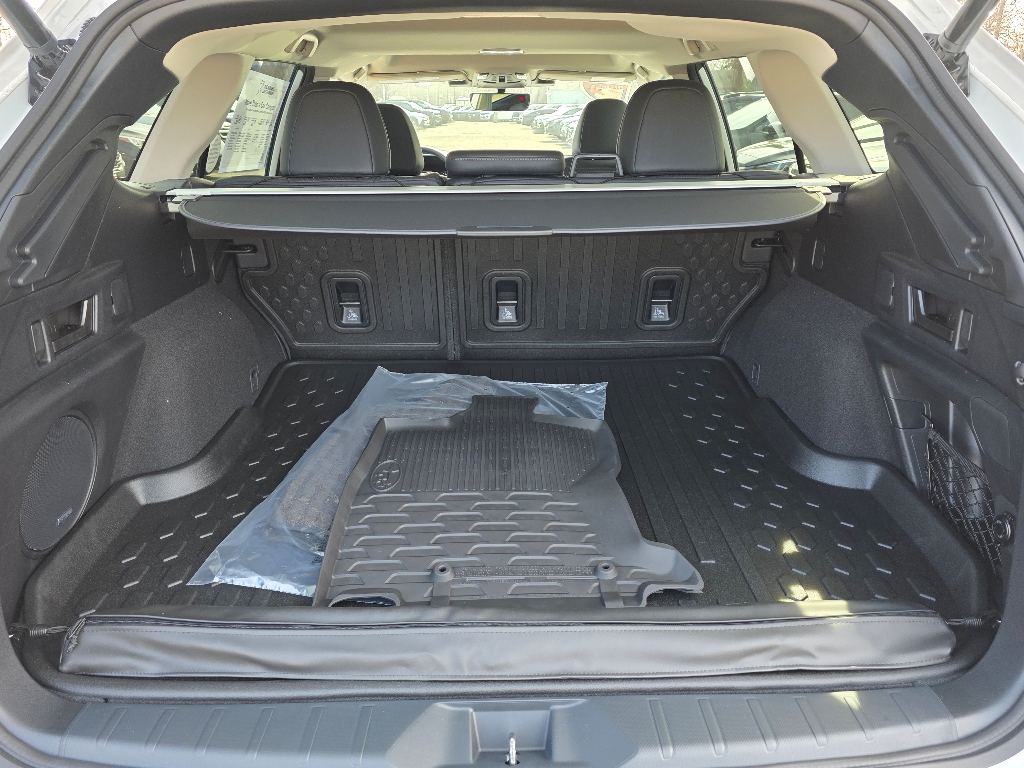 2025 Subaru Outback Limited photo 3