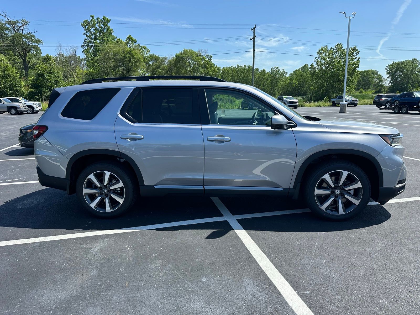 2025 Honda Pilot Touring photo 5