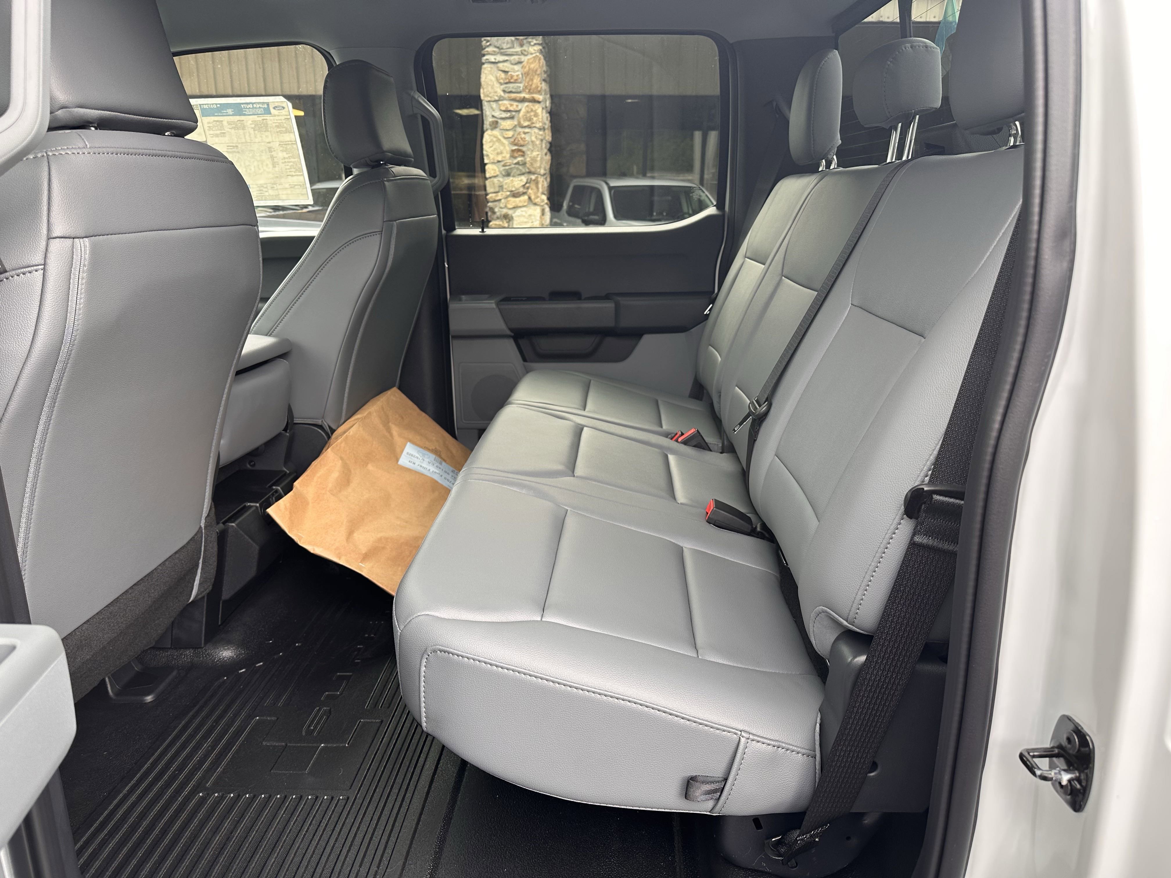 2025 Ford F-550 XL photo 3