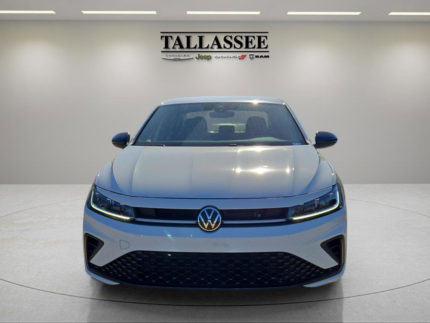 2025 Volkswagen Jetta Sport photo 2