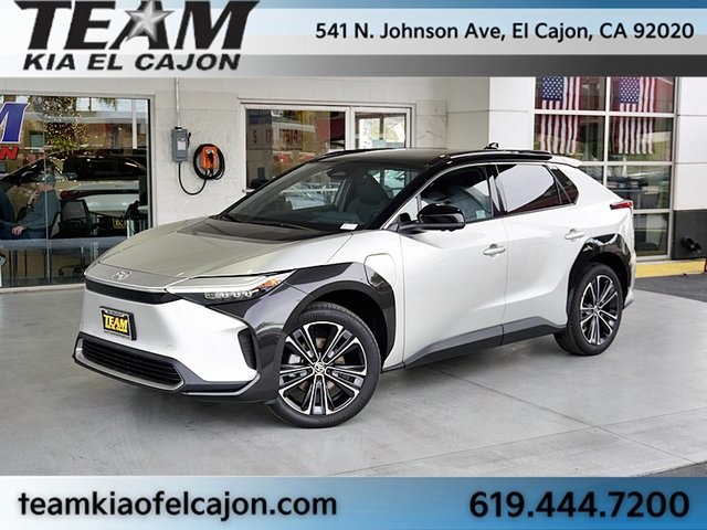 2023 Toyota bZ4X Limited's photo