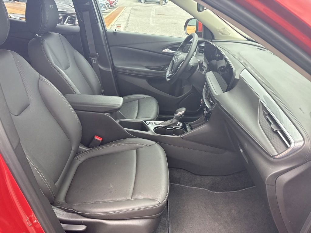2024 Buick Encore GX Sport Touring photo 11