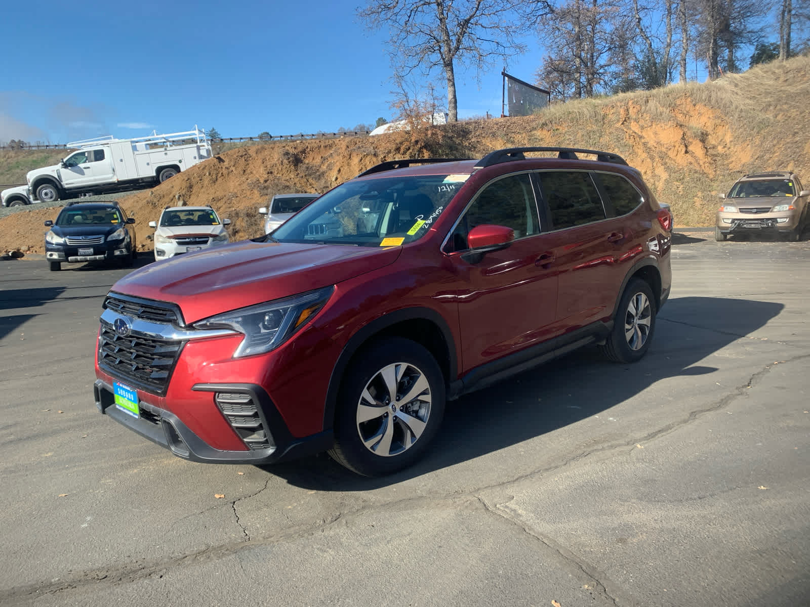 2024 Subaru Ascent Premium's photo