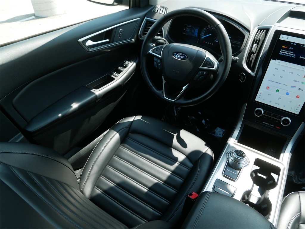 2023 Ford Edge SEL photo 14