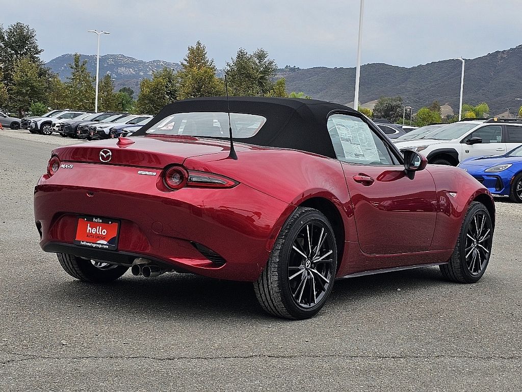 2025 Mazda MX-5 Miata Miata Grand Touring photo 13