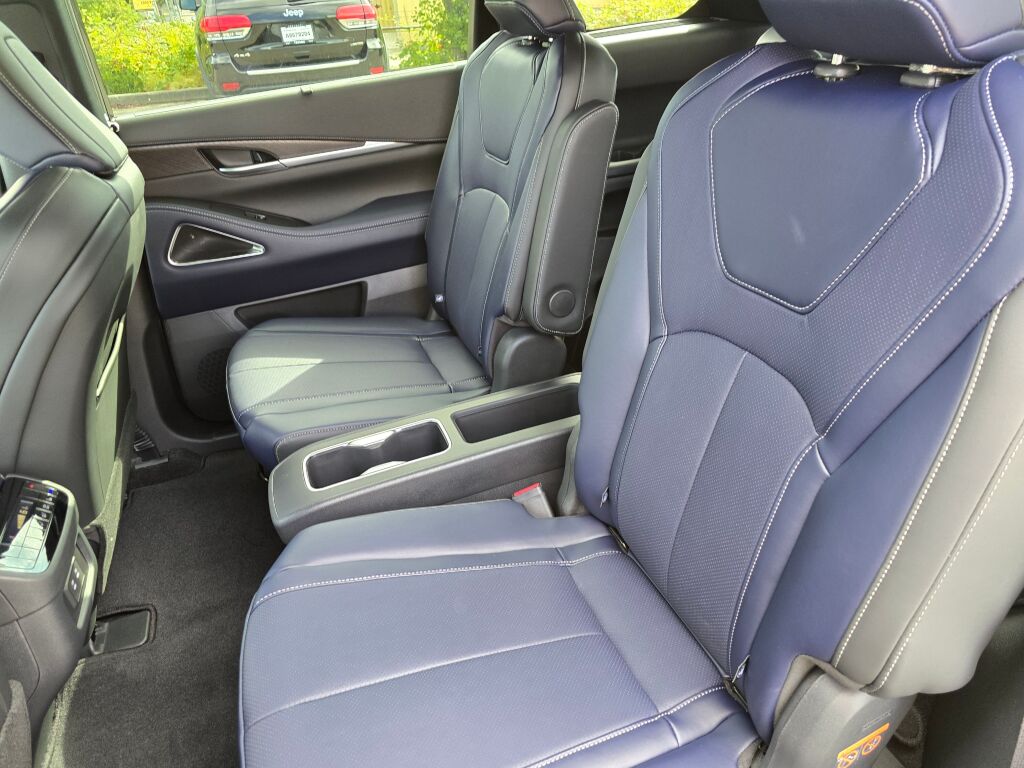 2026 Infiniti QX60 AWD photo 15