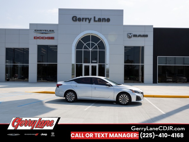 2024 Nissan Altima SV