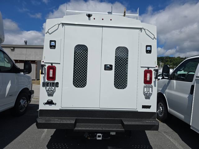 2025 Chevrolet Express 3500 Work Van photo 2