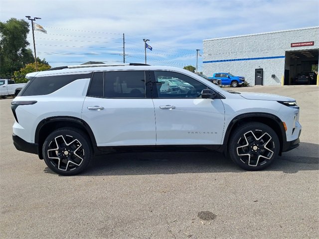 2026 Chevrolet Traverse High Country photo 4