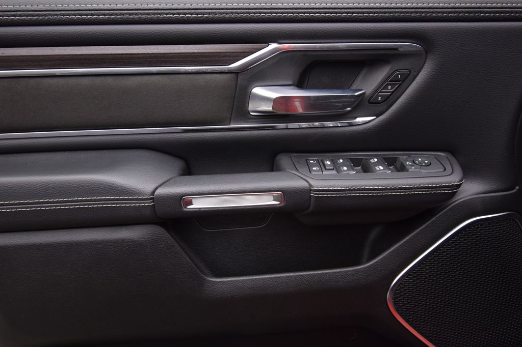 2025 Ram 1500 Laramie photo 11