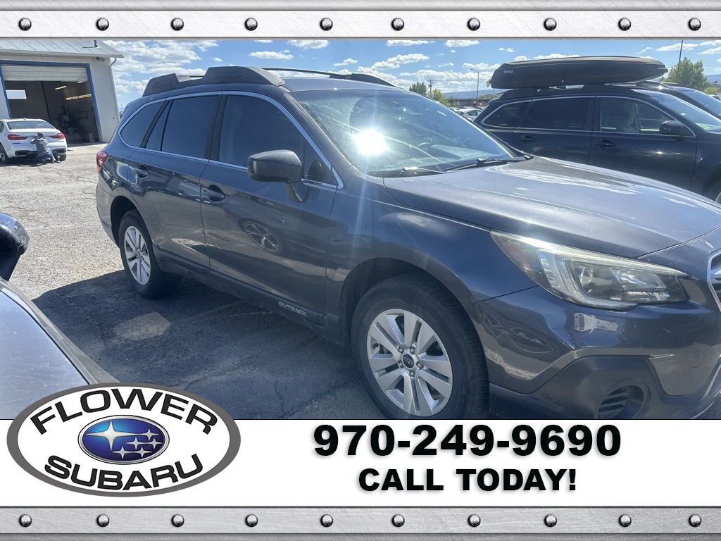 2018 Subaru Outback 2.5i photo 2