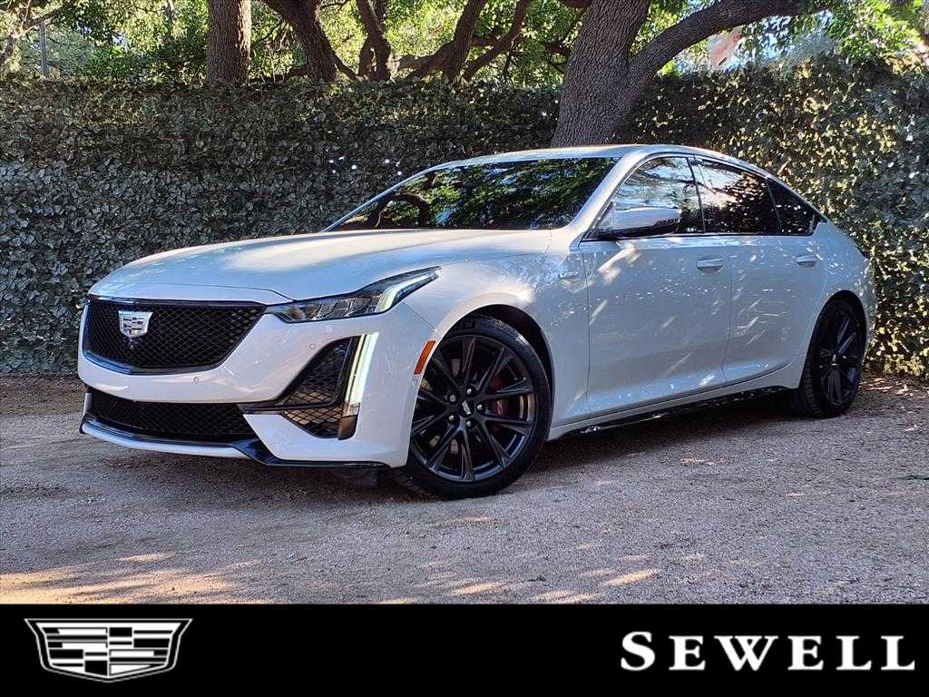 2022 Cadillac CT5 V-Series's photo