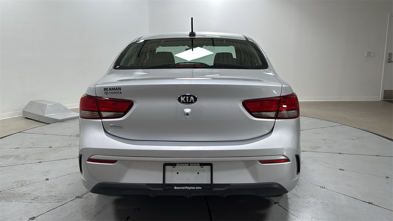 2021 Kia Rio LX photo 4