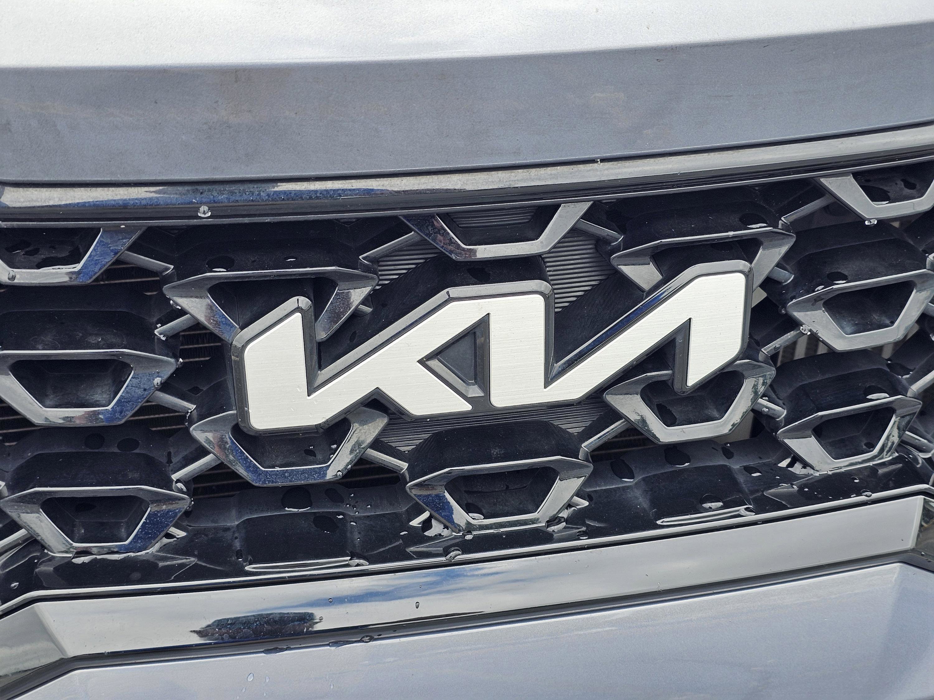 2022 Kia Sorento SX photo 3