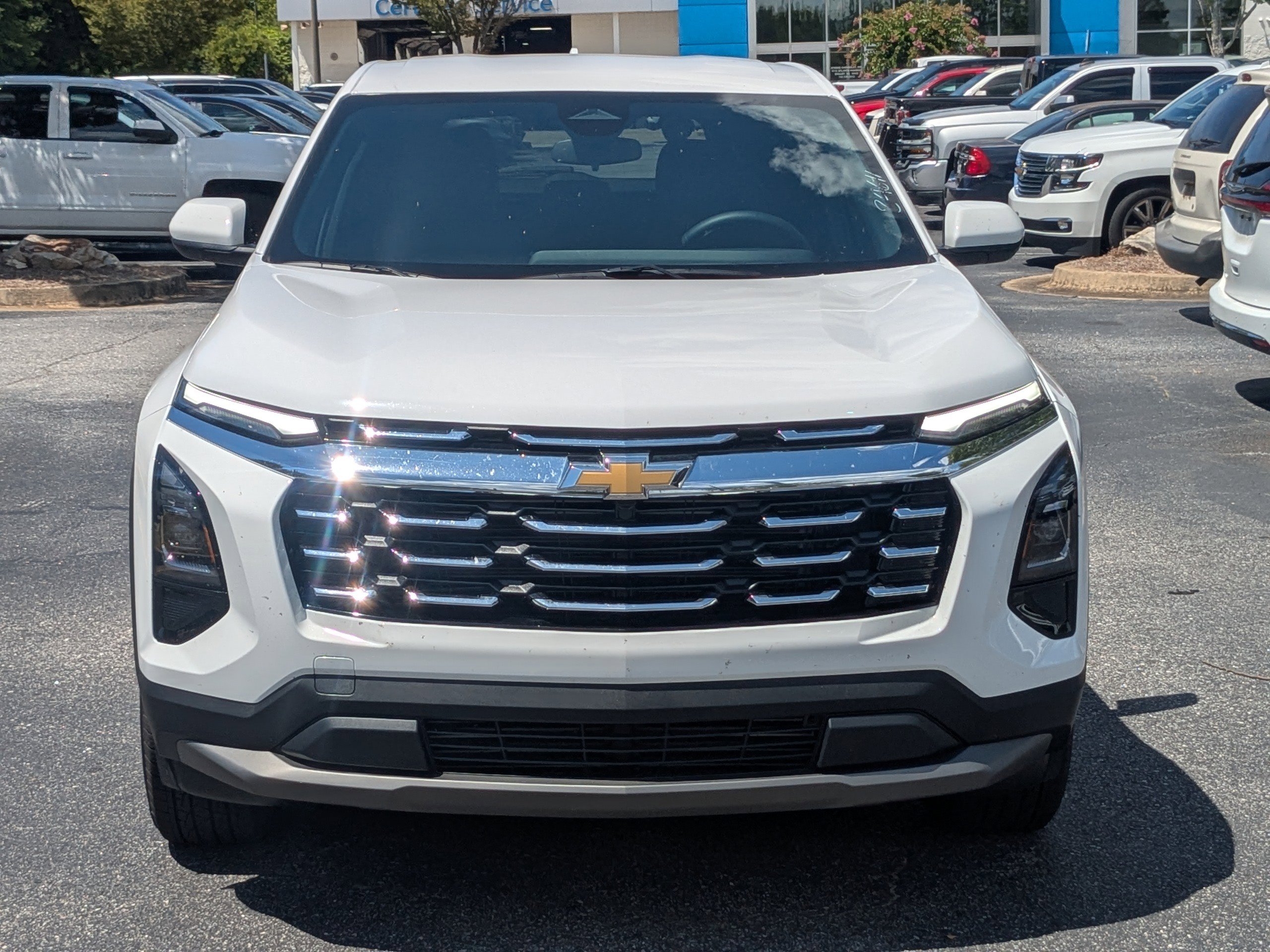 2026 Chevrolet Equinox LT photo 8