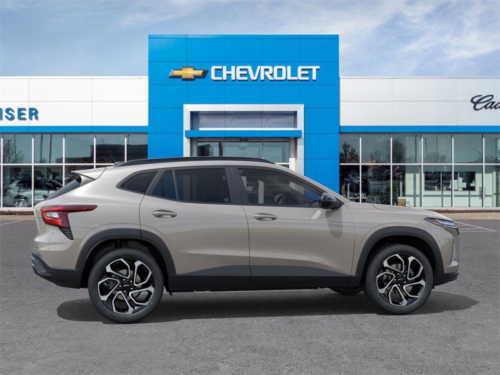 2026 Chevrolet Trax photo 2