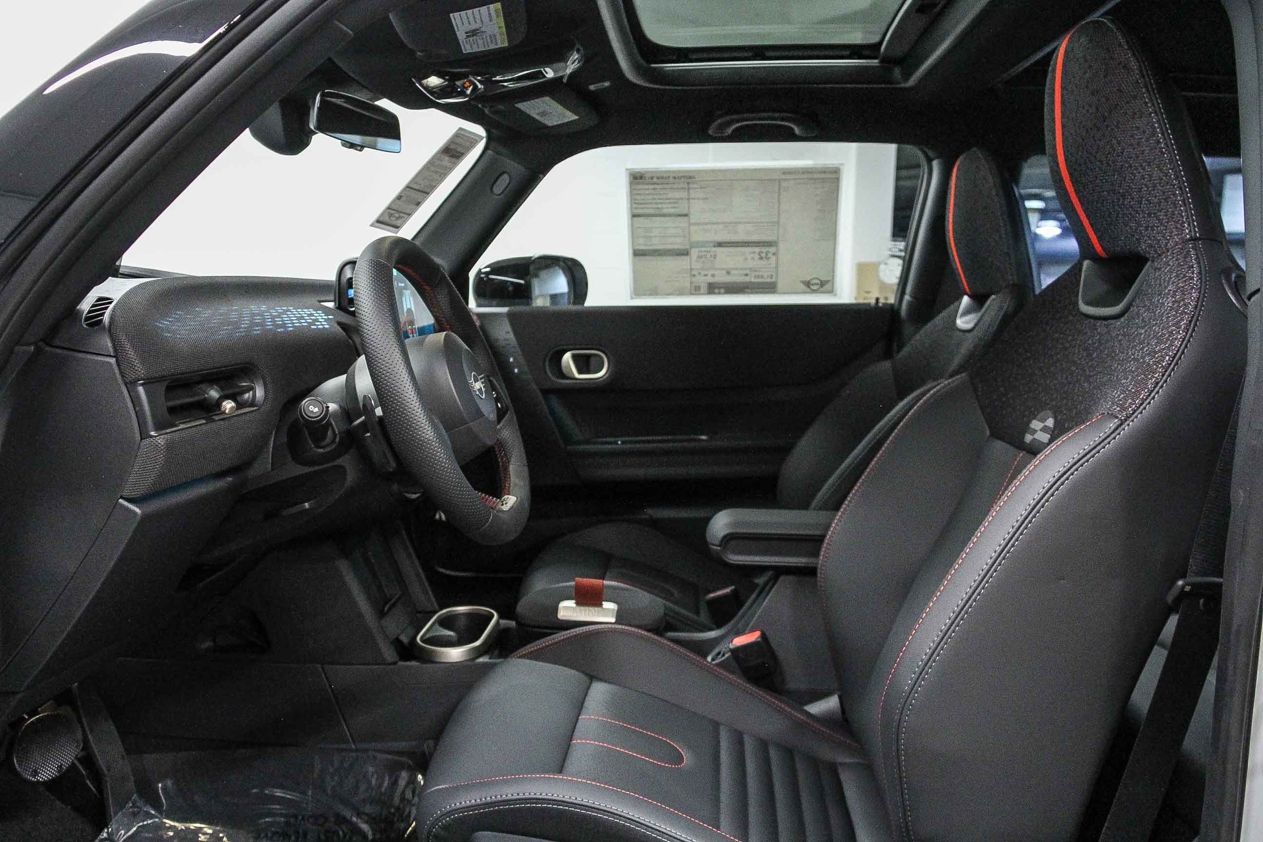 2026 Mini Cooper Hardtop S 2 Door Iconic photo 17