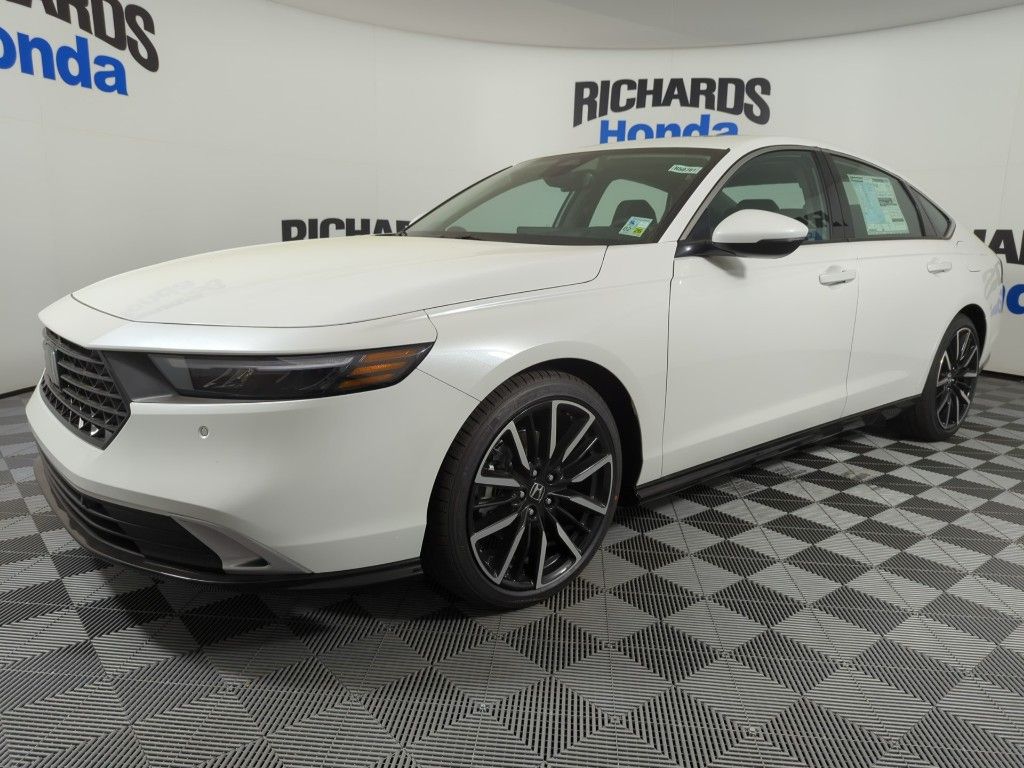 2025 Honda Accord Hybrid Touring's photo
