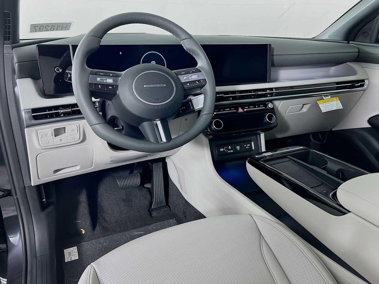 2025 Hyundai Tucson Hybrid Limited photo 5