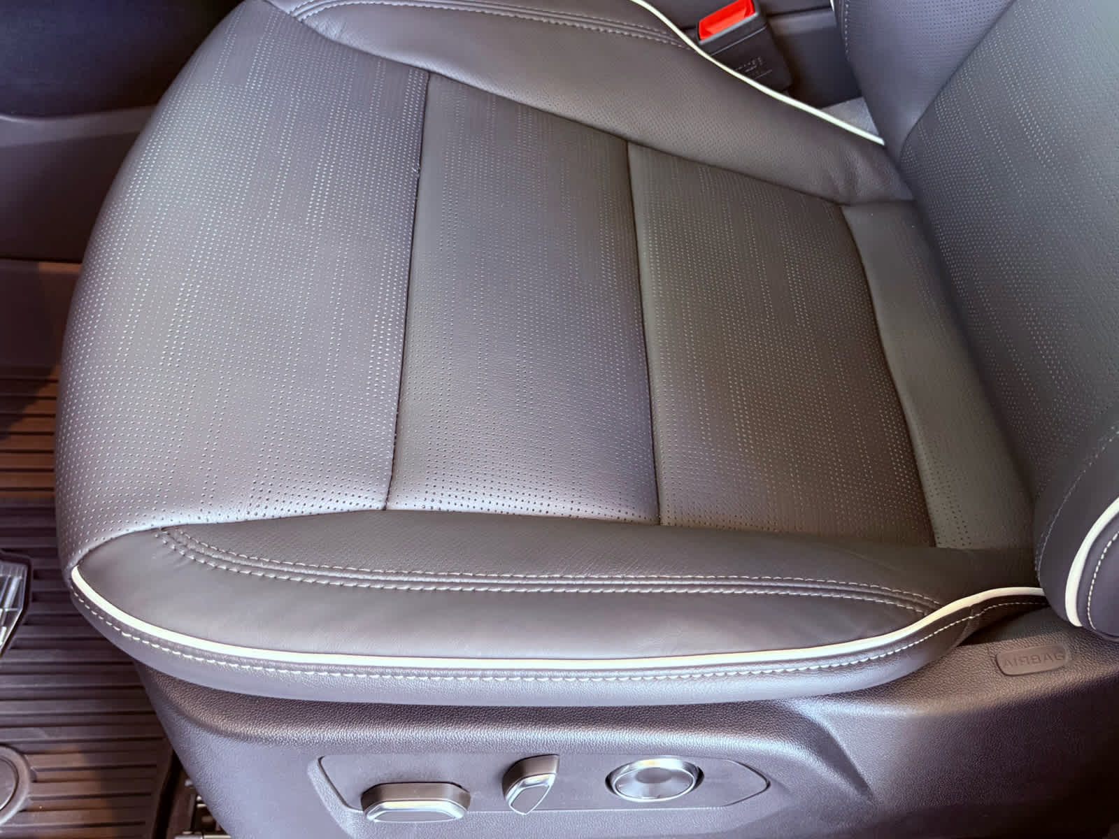 2025 Cadillac Escalade Premium Luxury photo 15