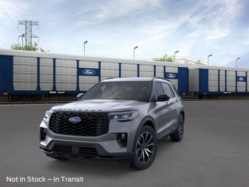 2025 Ford Explorer ST-Line photo 2